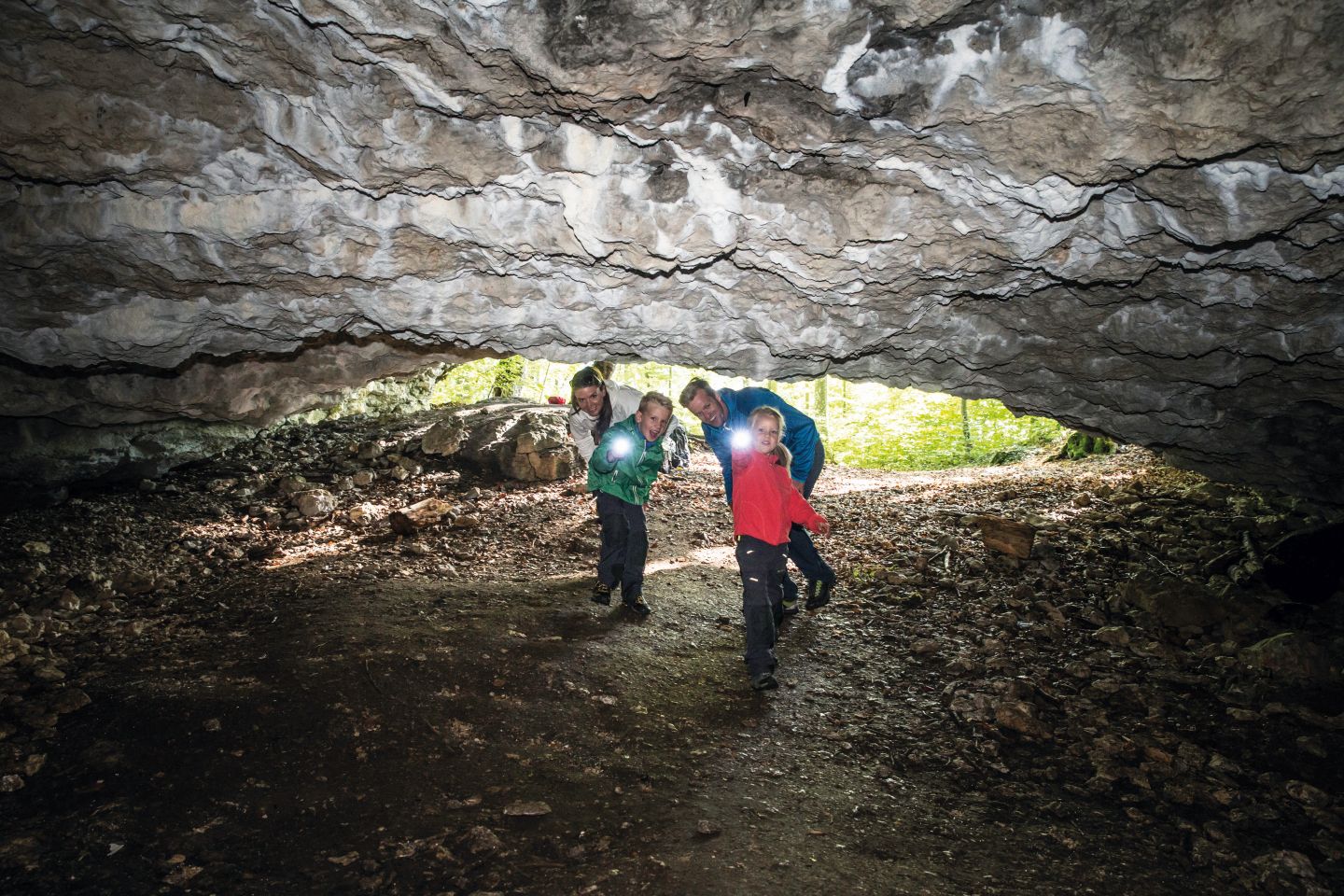 Spannend! Die Heidensteinhöhle auf dem Traufgang Ochsenbergtour
